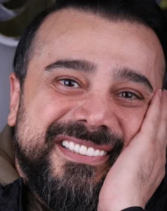 کلینیک دندانپزشکی دکتر حسین بهمنی - کمند امیر سلیمانی